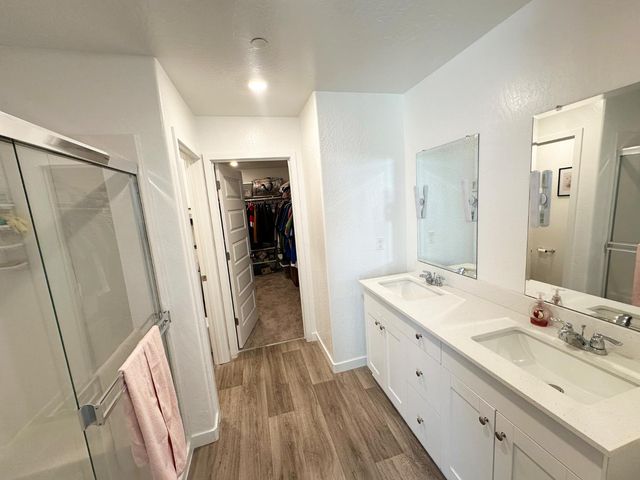 1757 Klamath Road S, Madera, CA 93636