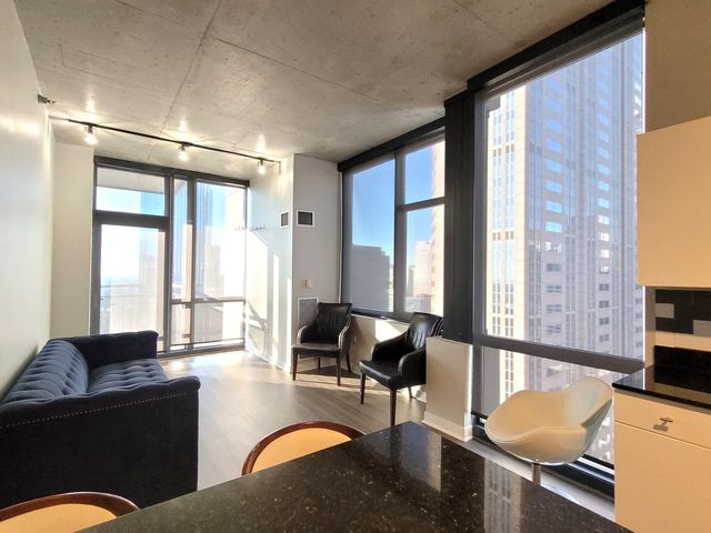 235 W VAN BUREN Street 3714, Chicago, IL 60607