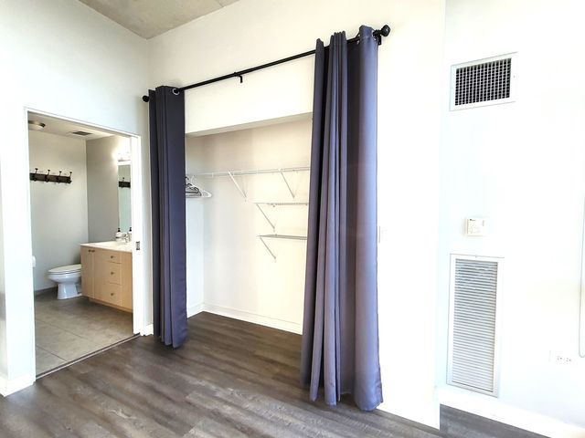 235 W VAN BUREN Street 3714, Chicago, IL 60607