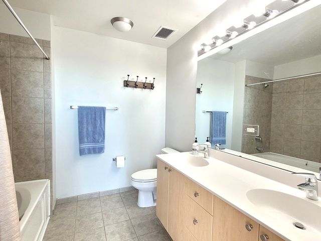 235 W VAN BUREN Street 3714, Chicago, IL 60607