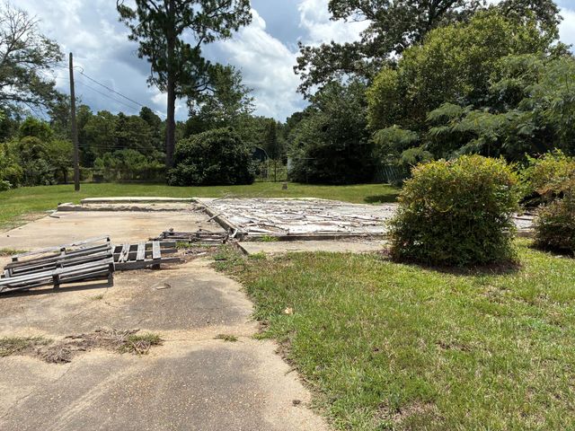 Rd 27-28, Leesville, LA 71446