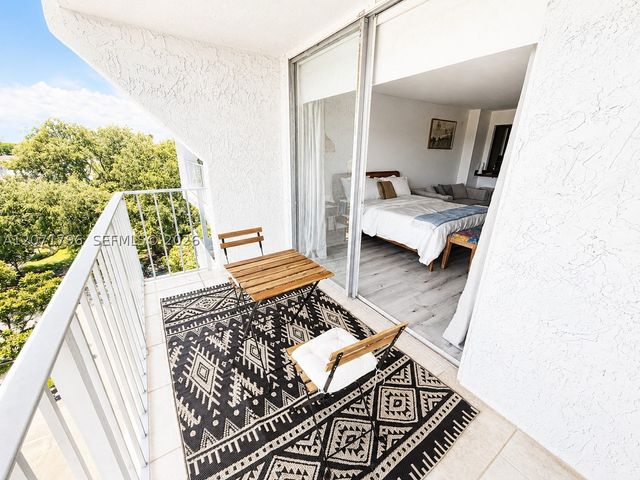 650 NE 64th St G506, Miami, FL 33138
