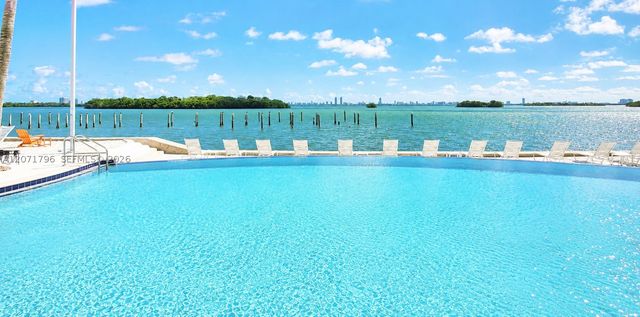 650 NE 64th St G506, Miami, FL 33138