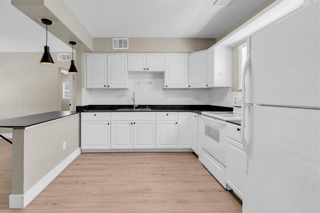 3926 40TH AVENUE N, St Petersburg, FL 33714