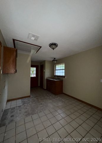 84872 S 4660, Stilwell, OK 74960