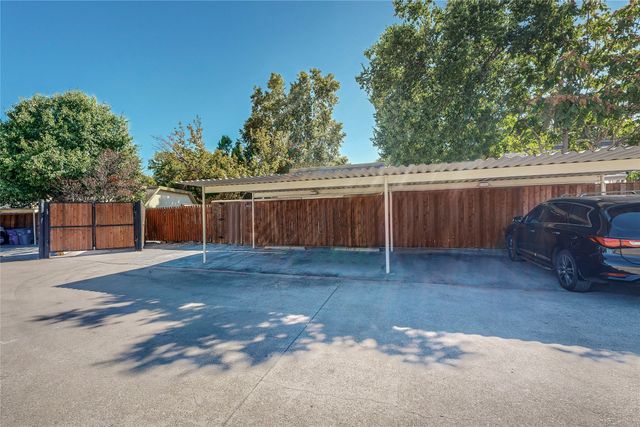 13933 Brookgreen Drive, Dallas, TX 75240