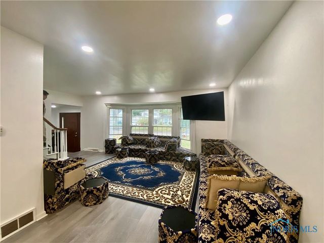 6922 Gettysburg Drive, Sylvania, OH 43560