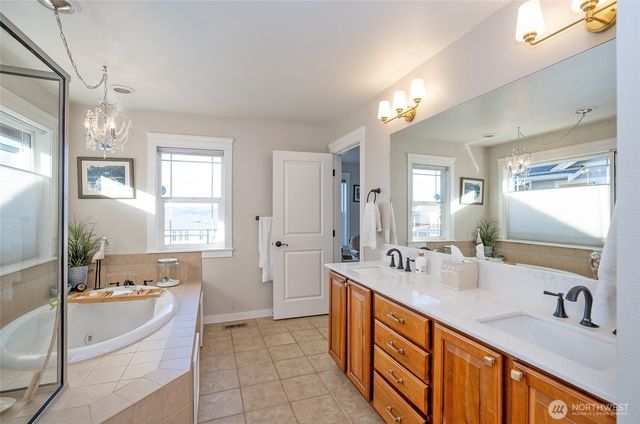 5128 N 49th Street, Ruston, WA 98407