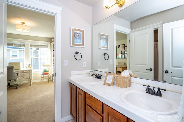 5128 N 49th Street, Ruston, WA 98407