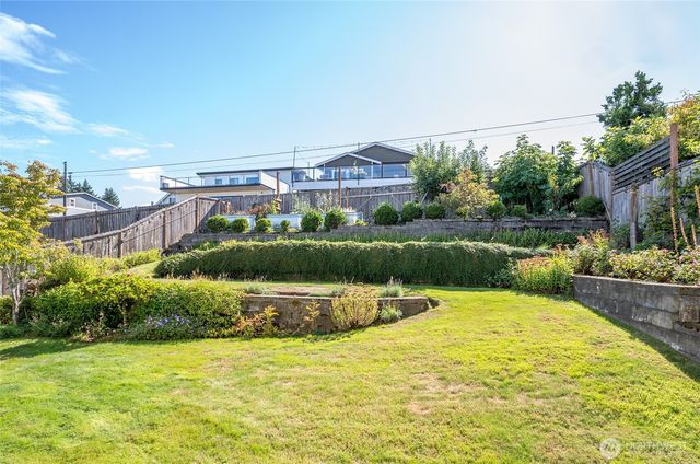 5128 N 49th Street, Ruston, WA 98407