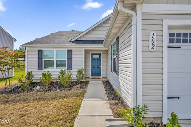 102 Fairfield Grove Court, Sanford, NC 27330