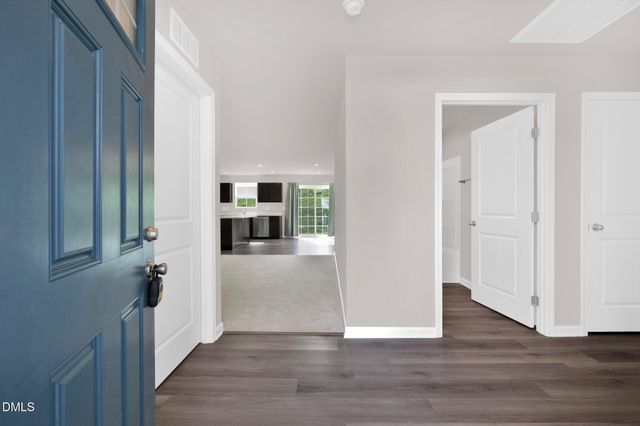 102 Fairfield Grove Court, Sanford, NC 27330