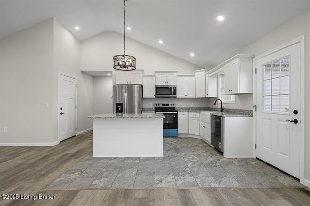 360 Blane Dr, Clarkson, KY 42726