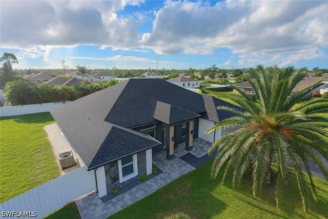 4000 NE 9th AVE, Cape Coral, FL 33909
