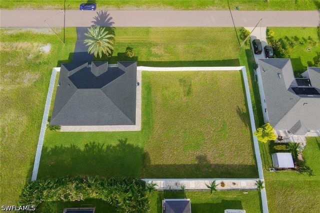4000 NE 9th AVE, Cape Coral, FL 33909