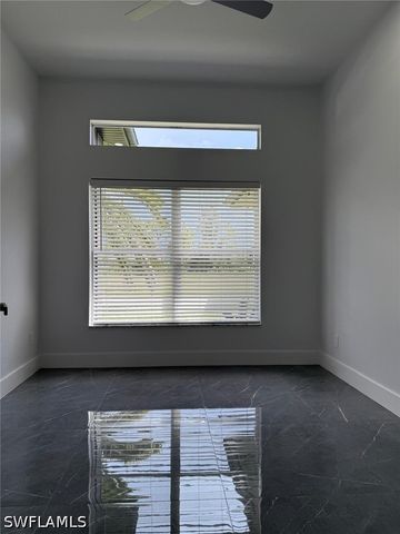 4000 NE 9th AVE, Cape Coral, FL 33909