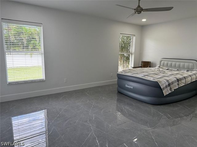 4000 NE 9th AVE, Cape Coral, FL 33909