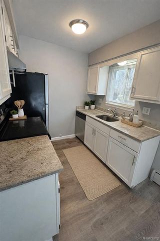 2163 Decker Road 25, Walled Lake, MI 48390