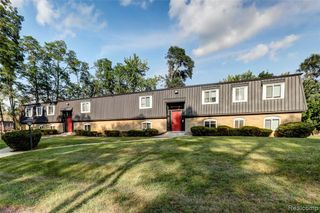 2163 Decker Road 25, Walled Lake, MI 48390