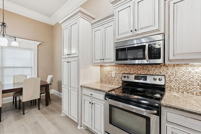 404 Creekside Cove, Bryant, AR 72022
