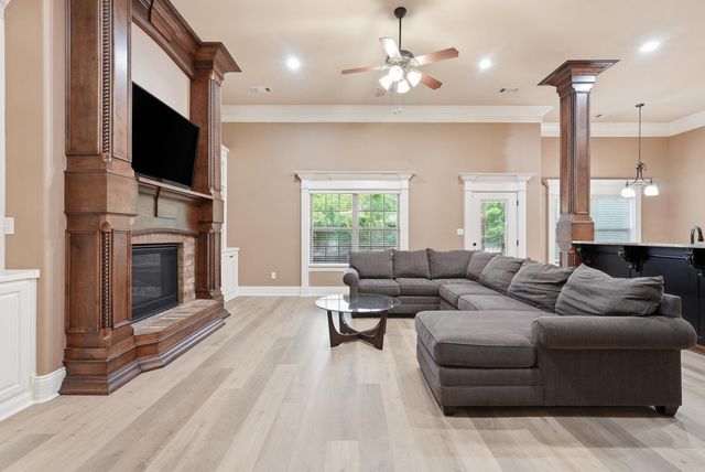 404 Creekside Cove, Bryant, AR 72022