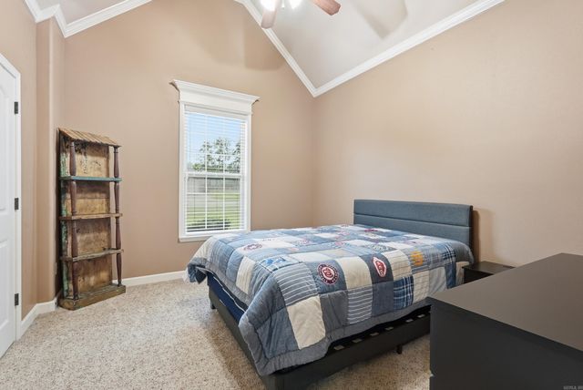 404 Creekside Cove, Bryant, AR 72022