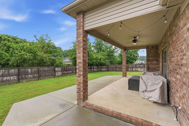 404 Creekside Cove, Bryant, AR 72022