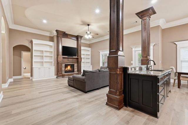 404 Creekside Cove, Bryant, AR 72022