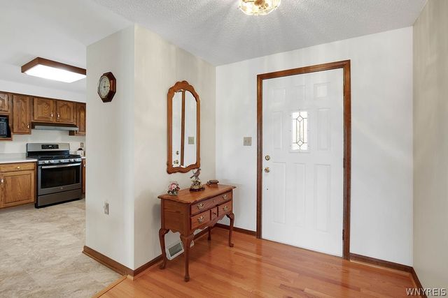 3095 Stony Point Road, Grand Island, NY 14072