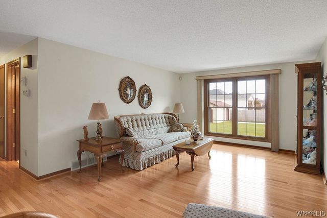 3095 Stony Point Road, Grand Island, NY 14072