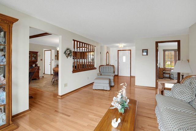 3095 Stony Point Road, Grand Island, NY 14072