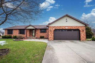 3095 Stony Point Road, Grand Island, NY 14072