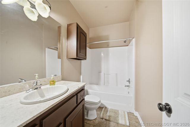 20487 E 35th Street S, Broken Arrow, OK 74014