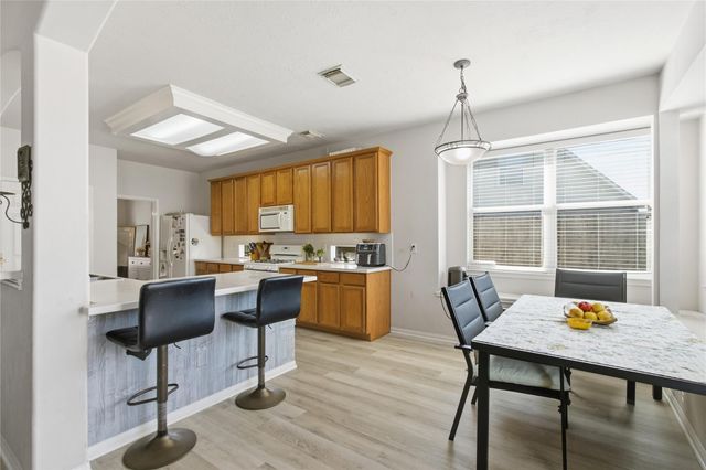 2135 Emerald Cove Drive, League City, TX 77573