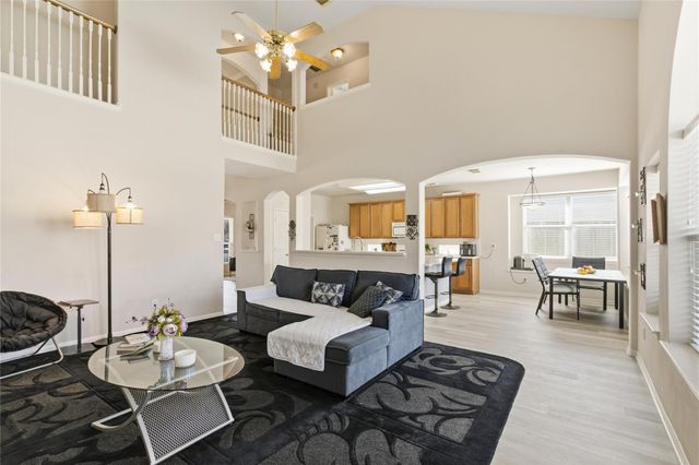 2135 Emerald Cove Drive, League City, TX 77573