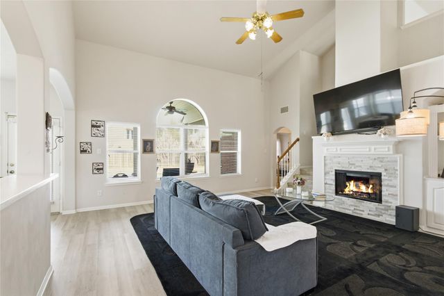 2135 Emerald Cove Drive, League City, TX 77573