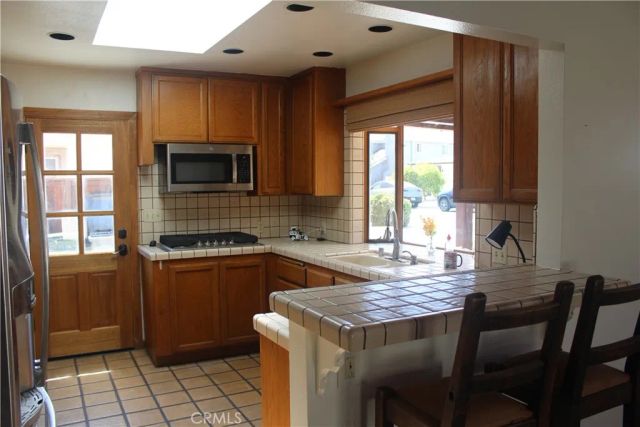 2007 Voorhees, Redondo Beach, CA 90278