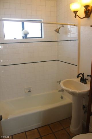 2007 Voorhees, Redondo Beach, CA 90278