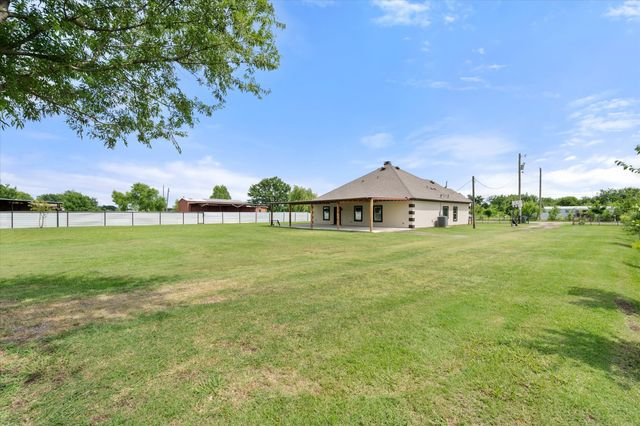 13921 Delta Drive, Venus, TX 76084