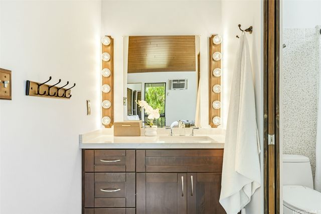 99-709 Hoio Street, Aiea, HI 96701