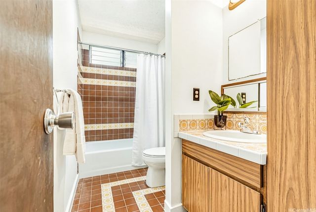 99-709 Hoio Street, Aiea, HI 96701
