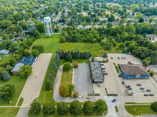 8541 Miller Road, Swartz Creek, MI 48473