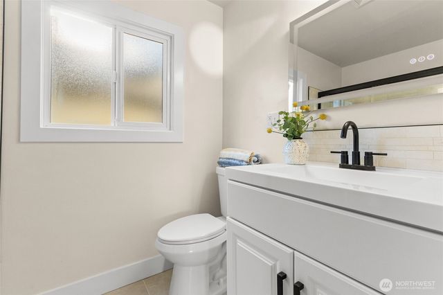 1229 Broadway Ave, Bremerton, WA 98337