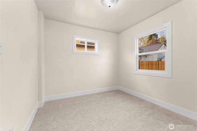 1229 Broadway Ave, Bremerton, WA 98337