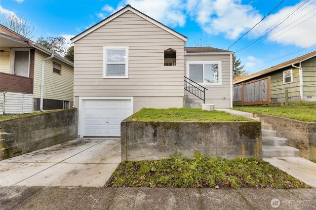 1229 Broadway Ave, Bremerton, WA 98337