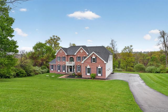 31 Sunflower Circle, Wappingers Falls, NY 12590