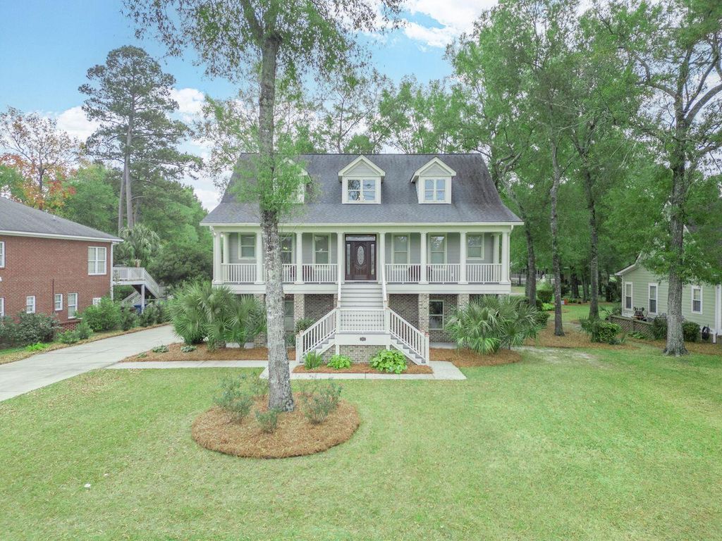 8927 E Fairway Woods Circle, North Charleston, SC 29420