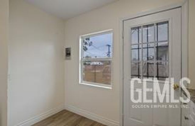 527 Villa Street, Bakersfield, CA 93307