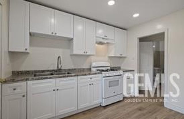 527 Villa Street, Bakersfield, CA 93307