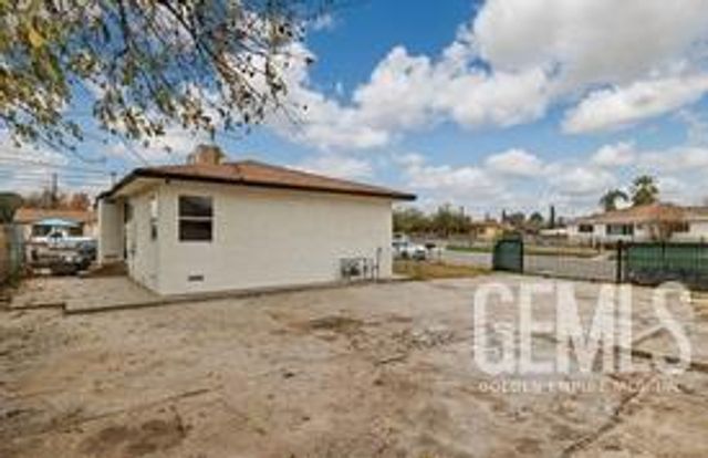 527 Villa Street, Bakersfield, CA 93307